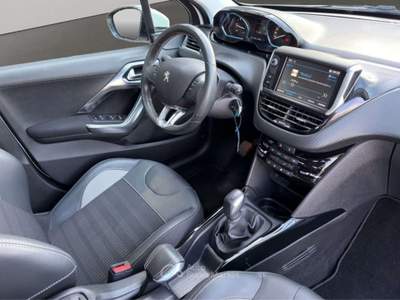 Peugeot 2008 1.5 100CV Allure Bianco usata San Miniato
