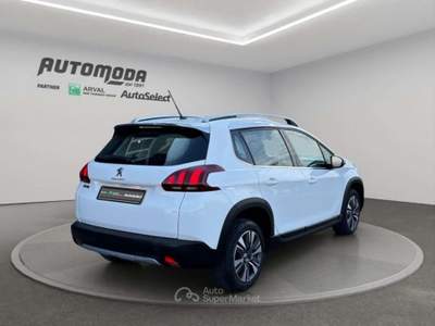 Peugeot 2008 1.5 100CV Allure Bianco usata San Miniato