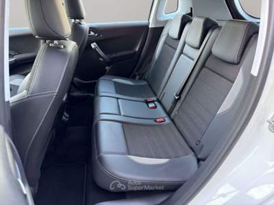 Peugeot 2008 1.5 100CV Allure Bianco usata San Miniato