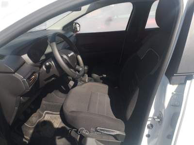 Dacia Sandero Stepway 1.0 TCe 90 CV Essential Bianco usata Pisa