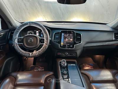 Volvo XC90 XC 90 XC90 B5 (d) AWD Geartronic R-design Blu/Azzurro usata Prato