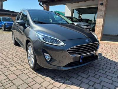 Ford Fiesta Unico proprietario, libero da incidenti  KM.  CERTIFICATI Grigio usata Cartura