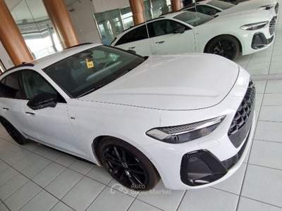 Audi A5 Avant TDI 150 kW mHEV+ S tronic S Line edition Bianco usata Fossombrone
