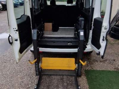 Fiat Doblò 1.6 MJT 120CV XL Maxi M1 5+1 Trasporto disabili Bianco usata Fossombrone