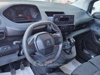 Peugeot Partner BlueHDi 100 S&S PL Furgone Premium Bianco usata Fossombrone