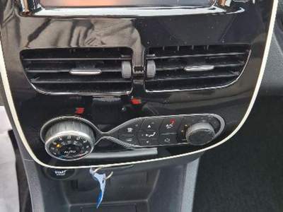 Renault Clio dCi 8V 75CV Start&Stop 5 porte Energy DUEL Rosso usata Fossombrone