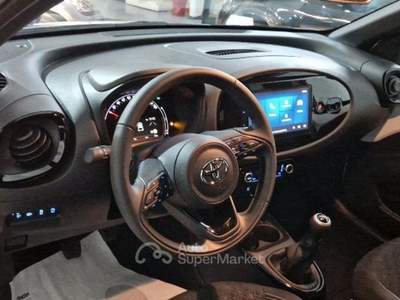 Toyota Aygo 1.0 VVT-i 72 CV 5 porte Trend km.0 Bianco usata Fossombrone