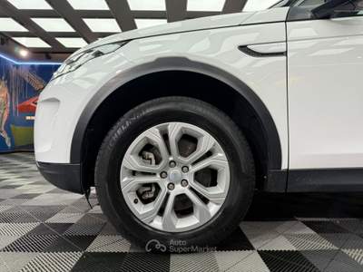 Land Rover Discovery Sport 163 CV AWD Auto R-Dynamic HSE (528) Bianco usata Calenzano