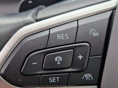 Volkswagen T-Roc 2.0 TDI SCR 150 CV DSG Life Blu/Azzurro usata Fossombrone