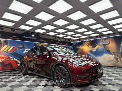 Tesla Model Y AWD Performance (046) Rosso usata Calenzano