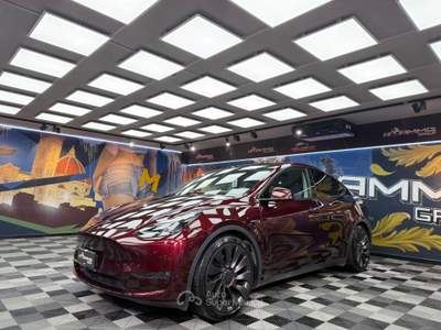 Tesla Model Y AWD Performance (046) Rosso usata Calenzano