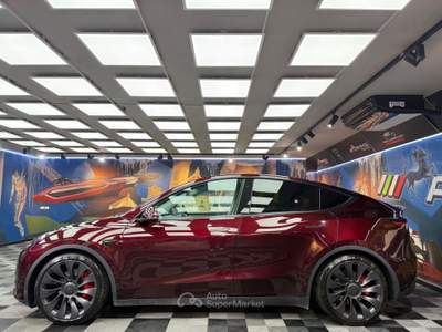 Tesla Model Y AWD Performance (046) Rosso usata Calenzano