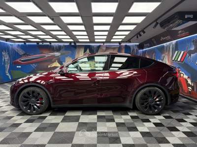Tesla Model Y AWD Performance (945) Rosso usata Calenzano