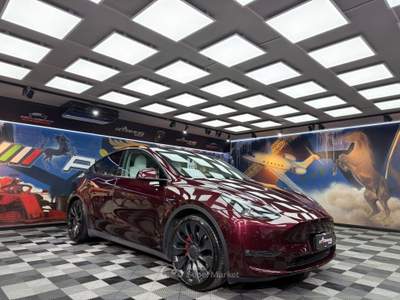 Tesla Model Y AWD Performance (423) Rosso usata Calenzano