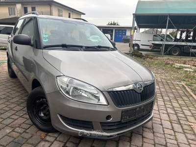 Skoda Fabia Unico proprietario, libero da incidenti  KM.  CERTIFICATI Grigio usata Cartura