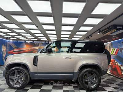 Land Rover Defender 200 CV AWD Auto X-Dynamic SE (303) Grigio usata Calenzano