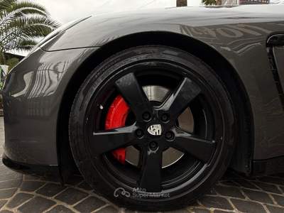 Porsche Panamera 4.8 GTS Soft close Tetto panorama Grigio usata Roma