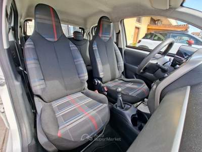 Peugeot 108 1.0 VTi 68cv Active 2015 Bianco usata Cerignola