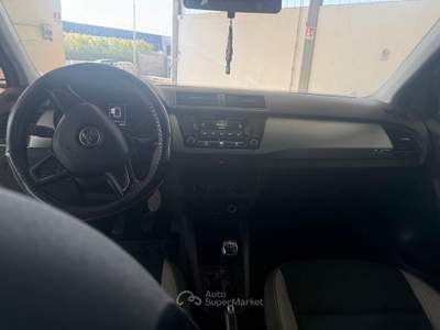 Skoda Fabia Fabia III 2015 Berlina 1.0 mpi Design Edition 60cv Bianco usata Ponsacco