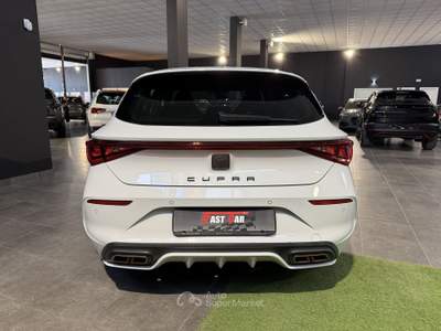 Cupra Leon 1.4 E-HYBRID 180KW DSG VZ Bianco usata Occhiobello