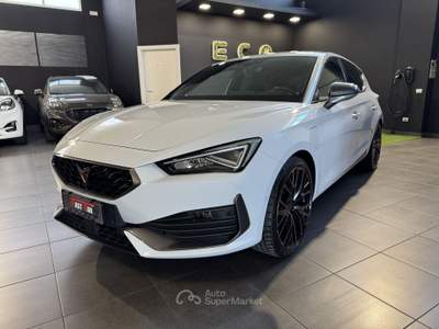 Cupra Leon 1.4 E-HYBRID 180KW DSG VZ Bianco usata Occhiobello