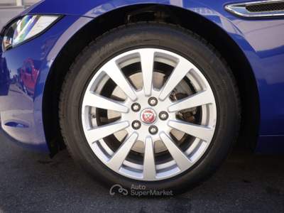 Jaguar XE Jaguar XE 2.0d i4 180cv Portfolio 132KW ANNO 2016 Blu/Azzurro usata Torino