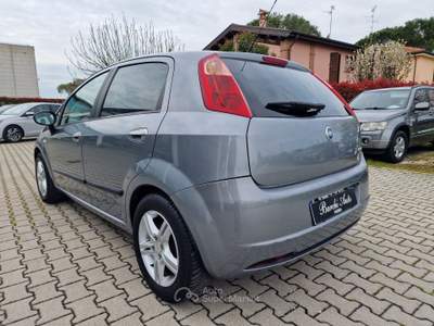 Fiat Grande Punto Grande Punto 5p 1.4  METANO Active 77cv Argento usata Faenza