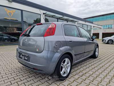 Fiat Grande Punto Grande Punto 5p 1.4  METANO Active 77cv Argento usata Faenza