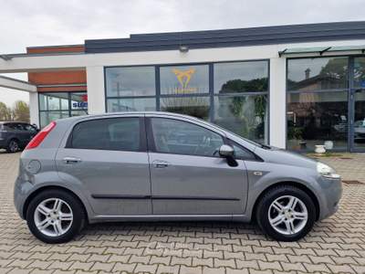 Fiat Grande Punto Grande Punto 5p 1.4  METANO Active 77cv Argento usata Faenza