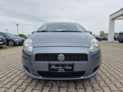 Fiat Grande Punto Grande Punto 5p 1.4  METANO Active 77cv Argento usata Faenza