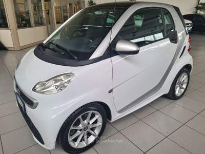 Smart ForTwo 1.0 52kW MHD passion Bianco usata Parma