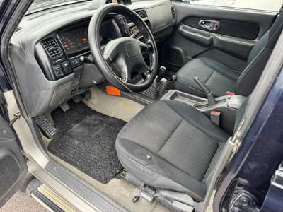 Mitsubishi L200 2.5 TD CAT 4WD DC Intense Blu/Azzurro usata San Giuseppe Vesuviano