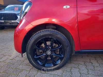 Smart ForFour 70 1.0 twinamic Passion Rosso usata Varedo