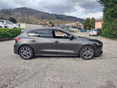 Ford Focus 1.5 Ecoblue 115cv ST-Line Auto Grigio usata Bagni di Lucca