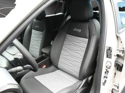 Jeep Avenger 1.2 145cv MHEV 4xe Upland Grigio usata Venezia