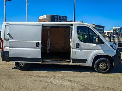 Peugeot Boxer 330 III (II 2011) 330 2.0 bluehdi 130cv L2H1 E6 Grigio usata Mappano