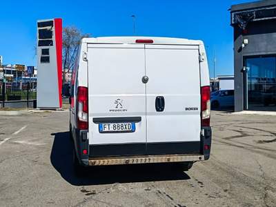Peugeot Boxer 330 III (II 2011) 330 2.0 bluehdi 130cv L2H1 E6 Grigio usata Mappano