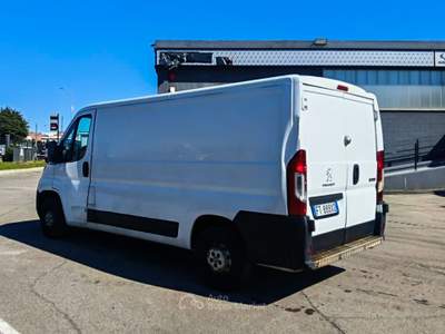 Peugeot Boxer 330 III (II 2011) 330 2.0 bluehdi 130cv L2H1 E6 Grigio usata Mappano