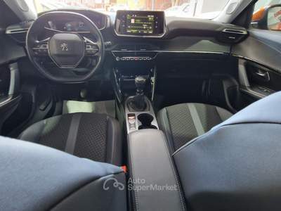 Peugeot 2008 2008 1.5 bluehdi Allure s&s 100cv Arancione usata Barletta