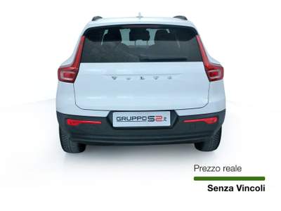Volvo XC40 T2 auto Momentum Core Park Assist Camera/Fari LED Bianco usata Feltre
