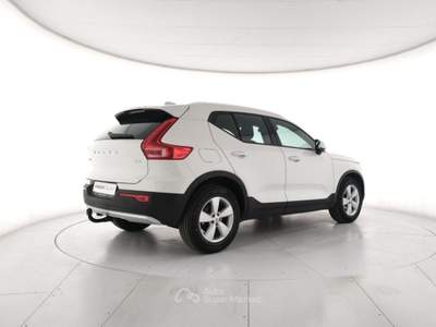 Volvo XC40 T3 Momentum Bianco usata Modena