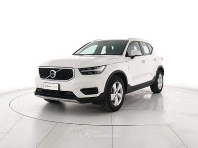 Volvo XC40 T3 Momentum Bianco usata Modena