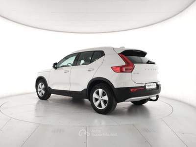 Volvo XC40 T3 Momentum Bianco usata Modena