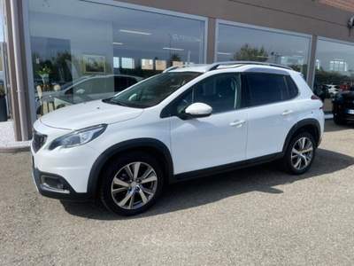 Peugeot 2008 BlueHDi 100cv Black Matt Bianco usata Scandiano