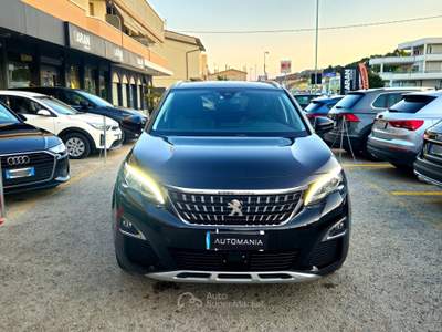 Peugeot 5008 5008 1.5 bluehdi Allure s&amp;s 130cv 7p.ti eat8 my21 Nero usata Porto San Giorgio