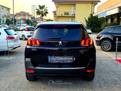 Peugeot 5008 5008 1.5 bluehdi Allure s&amp;s 130cv 7p.ti eat8 my21 Nero usata Porto San Giorgio