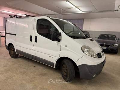 Renault Trafic T29 2.0 dCi/115 PC-TA Furgone DPF Bianco usata Bergamo