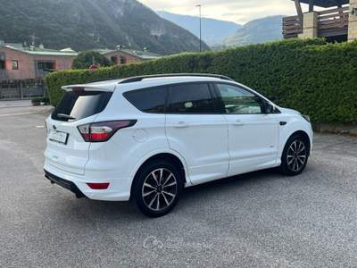 Ford Kuga 2.0 TDCI 150 CV S&S 4WD ST-Line Bianco usata Ala