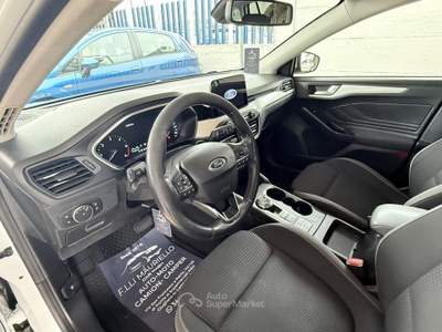 Ford Focus EcoBlue 120 CV automatico SW Vignale Co-Pilot Bianco usata Giugliano in Campania