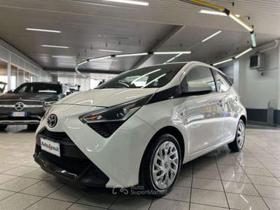 Toyota Aygo 1.0 VVT-i 72 CV 5 porte NEOPAT - UNICO PROP Bianco usata Monza